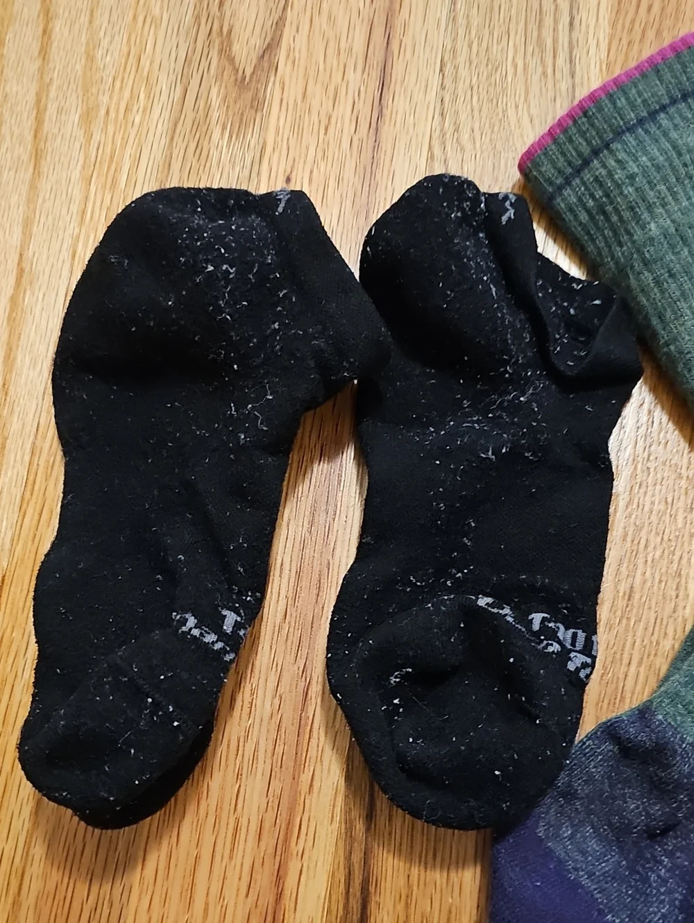 Darn Tough Women's Medium Socks x4